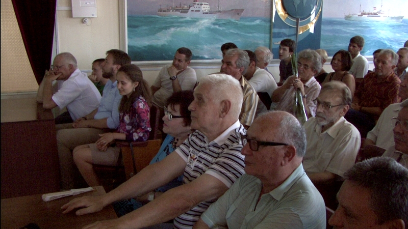 Участники торжественного собрания