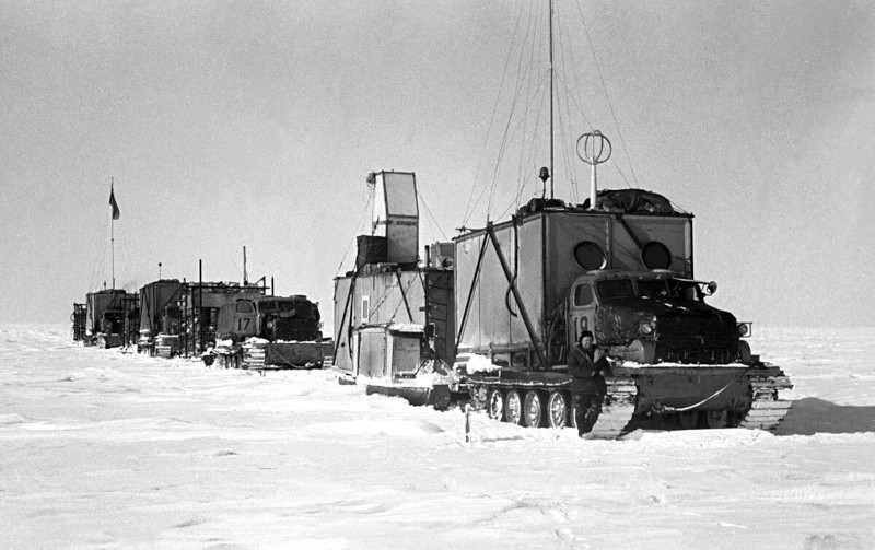 Санно-тракторный поезд, 1956 г.