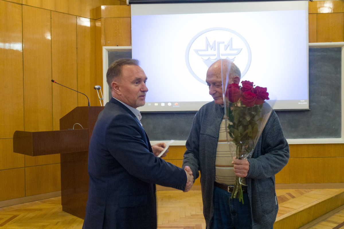МГИ награжден Почетной грамотой Совета Федерации