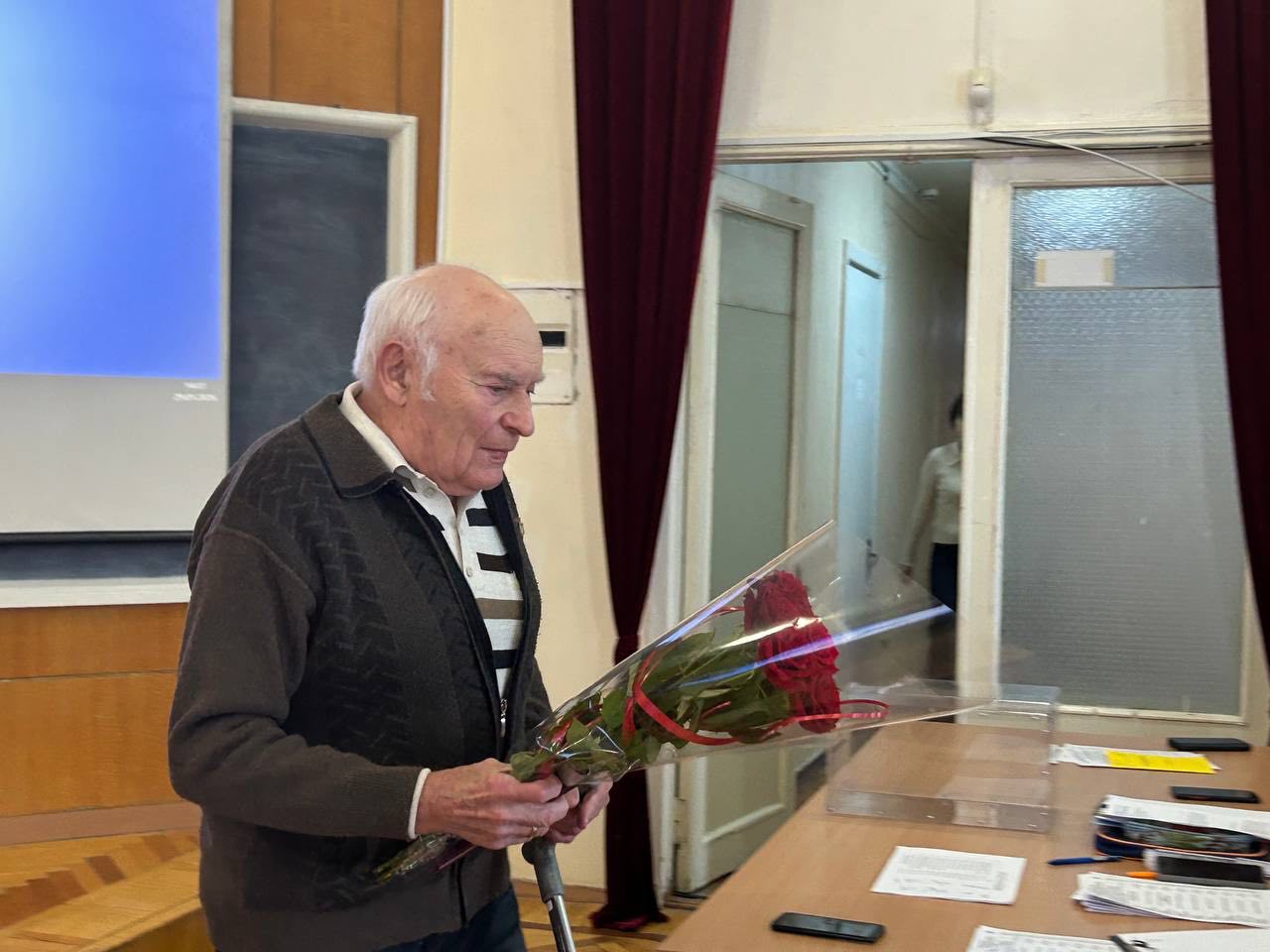 Поздравление на Ученом совете